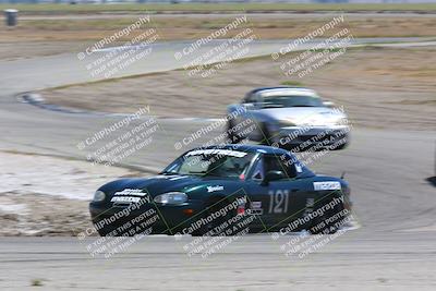 media/May-01-2022-CalClub SCCA (Sun) [[03a481c204]]/Group 5/Race (Offramp)/